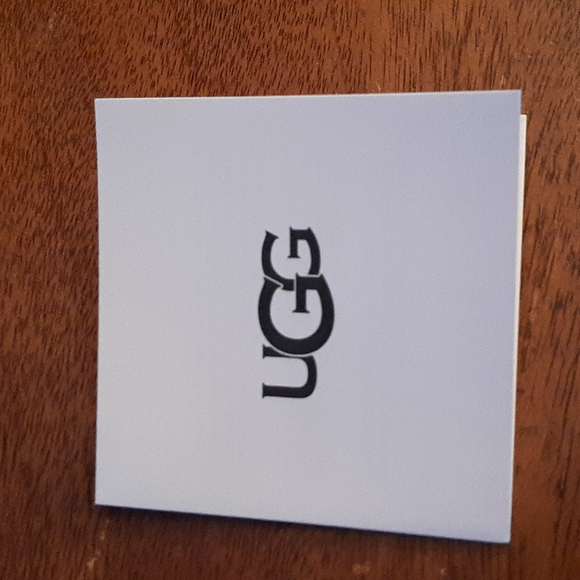 NEW UGGS W/BOX - Picture 8 of 10